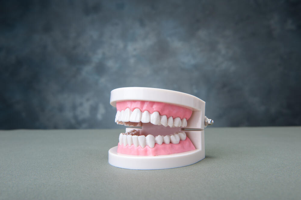 vještački zubi, Foto: Shutterstock