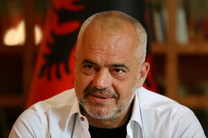 Rama: Albanija i Srbija bi mogle zajedno u EU, ako Beograd prizna...