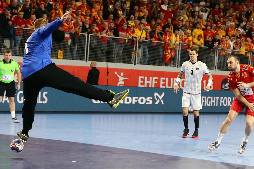 Tomaš Mrkva Dejan Manaskov, Foto: Reuters