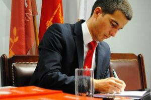 Bečić: Vujanović mandat završava kao vojnik DPS-a