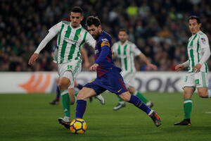 Mesi čini fudbal ljepšim: Pet sekundi čiste argentinske magije