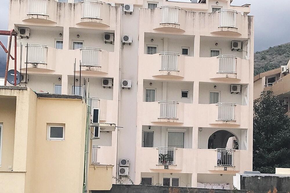 Zgrada Pribilovića, Budva, Foto: Vuk Lajović