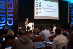 Otpočeo projekat "Digitalni gradovi"