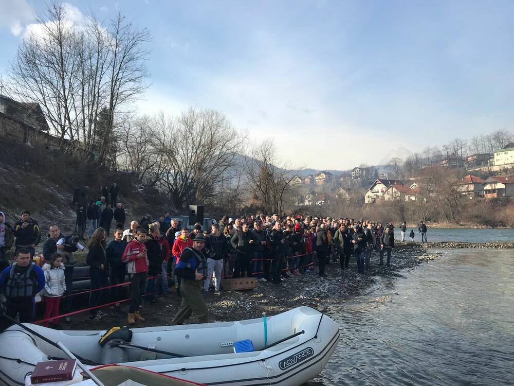 Plivanje za časni krst