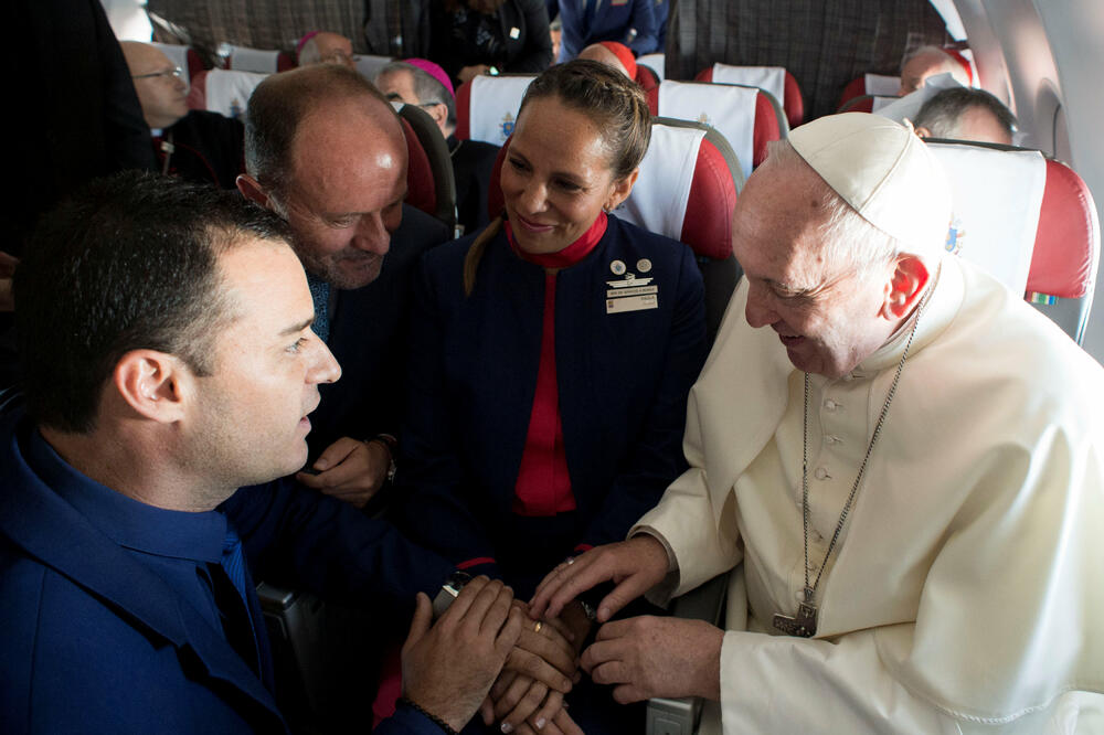Papa Franjo vjenčanje avion, Foto: Reuters