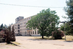 Vremeplov: Građevinski tajkuni hoće imovinu Duvanskog