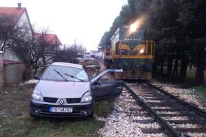 Sudar sa lokomotivom: Lakše povrijeđen Nikšićanin