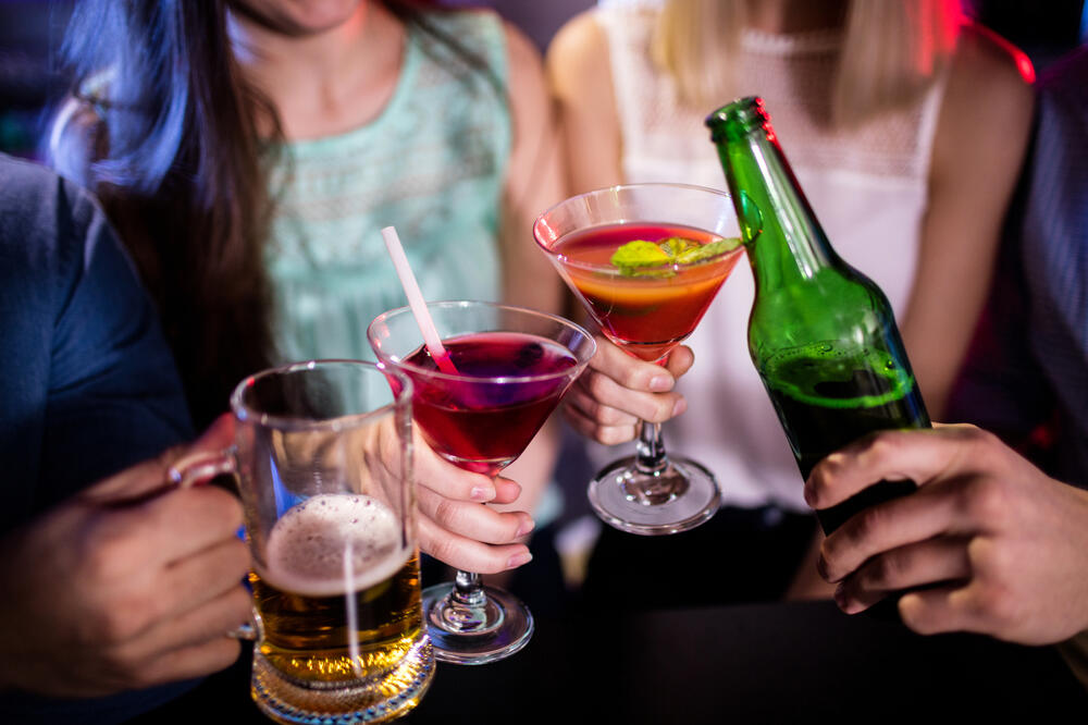 alkohol, tinejdžeri, Foto: Shutterstock