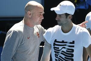 Federer i Đoković u potjeri za istorijom