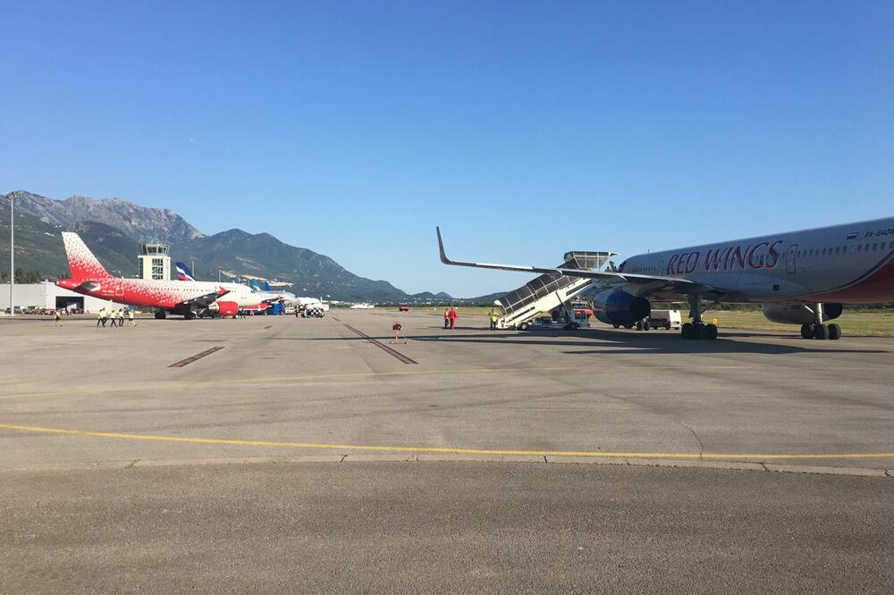 aerodrom Tivat, Foto: Siniša Luković