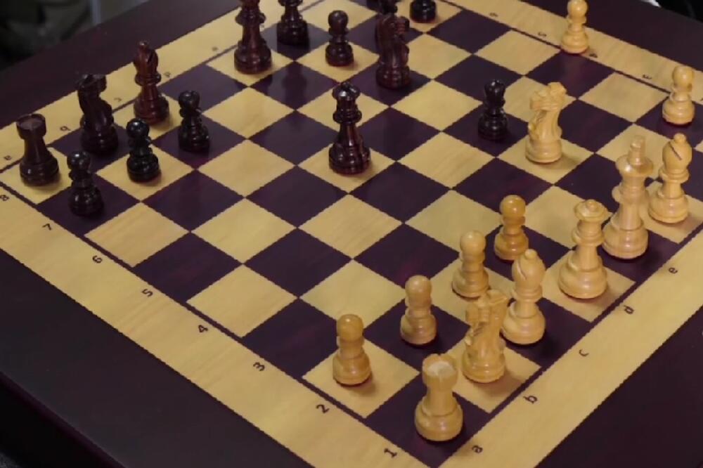 šahovska tabla, Foto: Printscreen