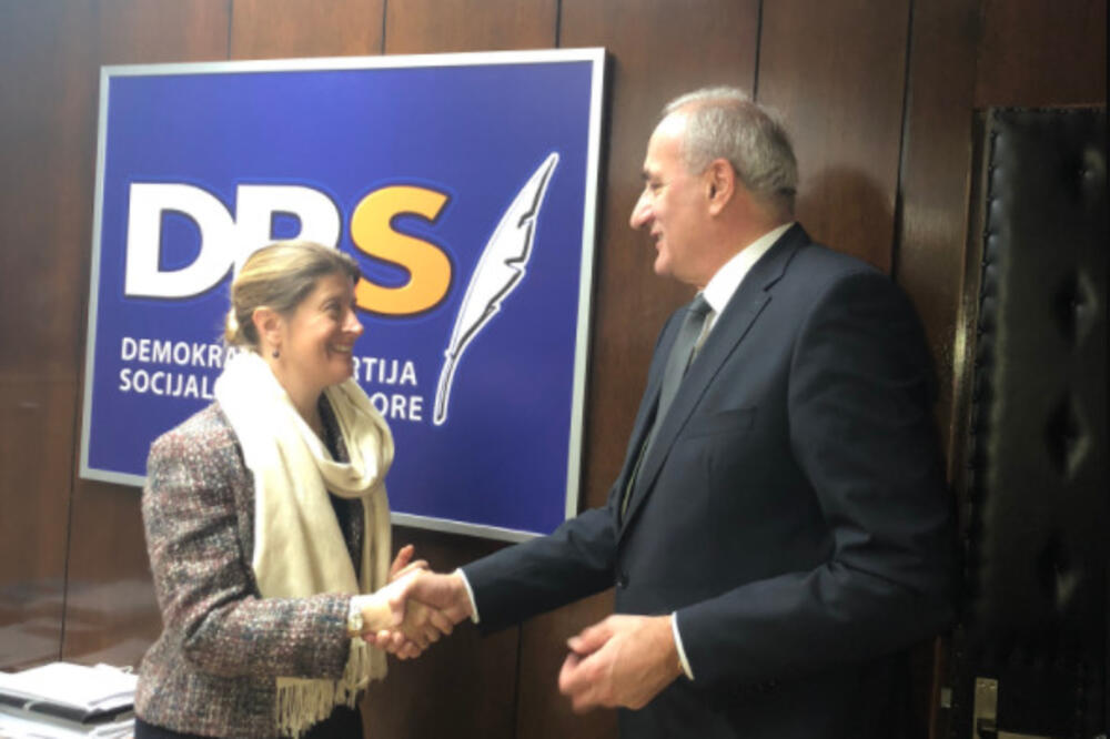 Alison Kemp, Tarzan Milošević, Foto: Demokratska partija socijalista