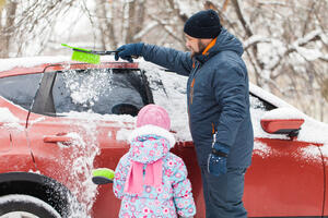 Evo kako da pazite automobil tokom zime: Koristite sprej za...