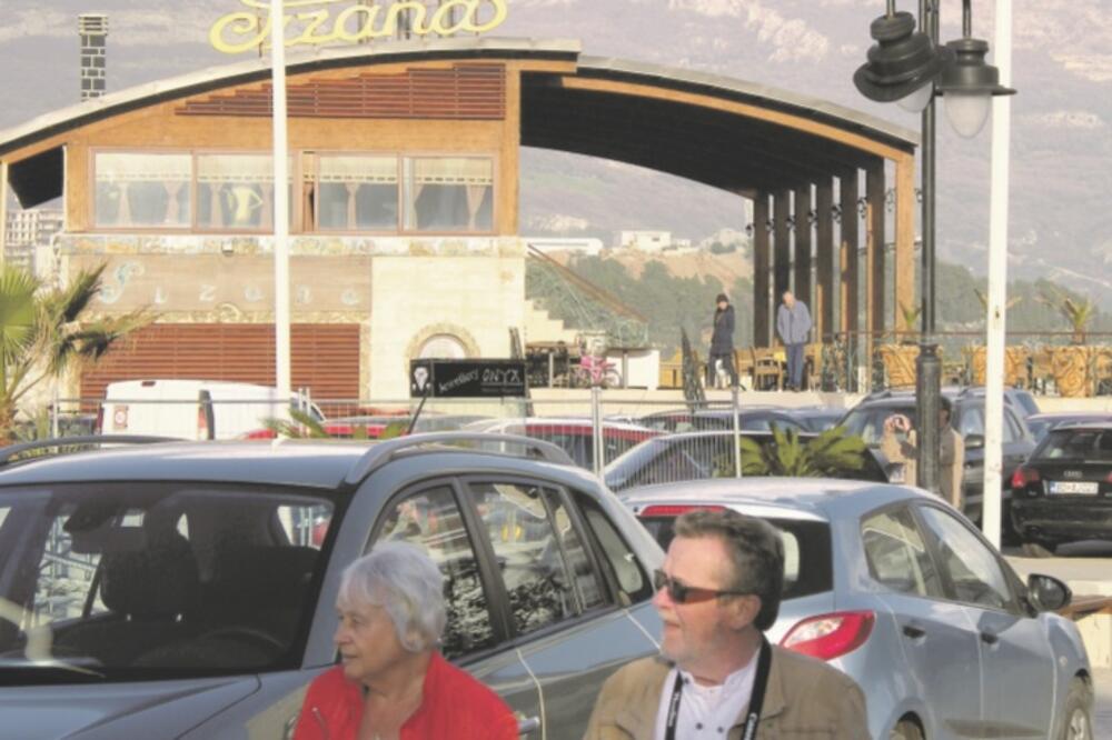 Pizana Budva, Foto: Vuk Lajović