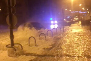 Oluja "Eleonora" hara: U Njemačkoj voz ispao iz šina, u Francuskoj...