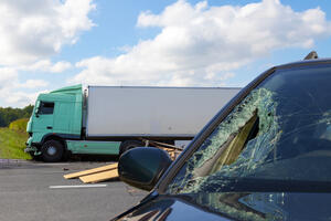 Italija: Sudar automobila, cistjerne i kamiona, šest mrtvih