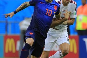 TRANSFERI UŽIVO: Snajder ide u MLS, i Volfsburg u igri za Pjacu