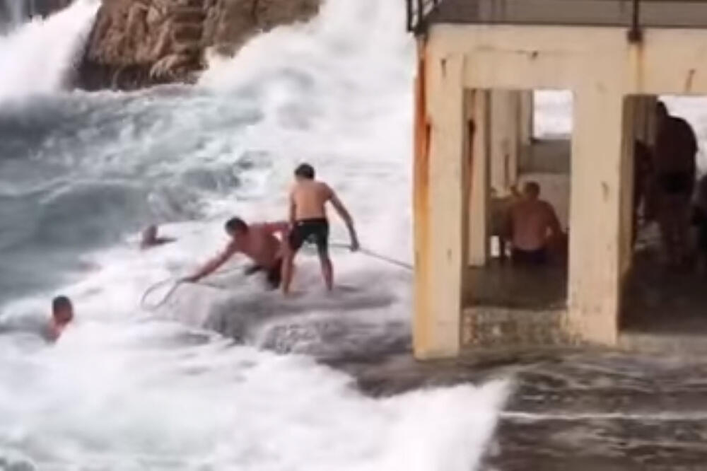 Rijeka kupanje, Foto: Screenshot (Youtube)