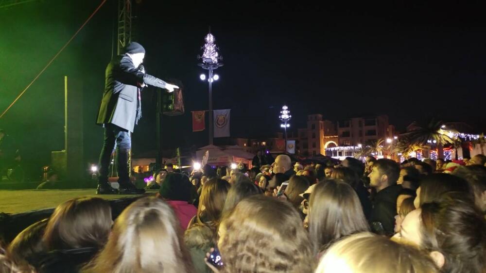 Nova godina Budva, Džiboni