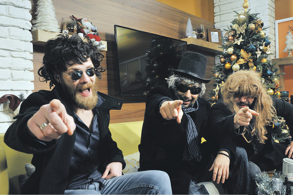 Pogrebne i kladioničarske usluge, Foto: Savo Prelević