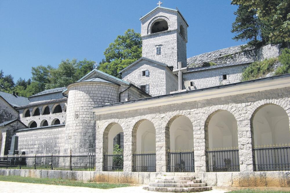 Cetinjski manastir (novina)