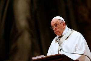 Papa: Pomolimo se za djecu kojoj ne dozvoljavaju da se rode, koja...