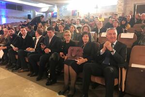 Đukanović: Moramo ozdraviti partiju u Budvi i napraviti otklon od...