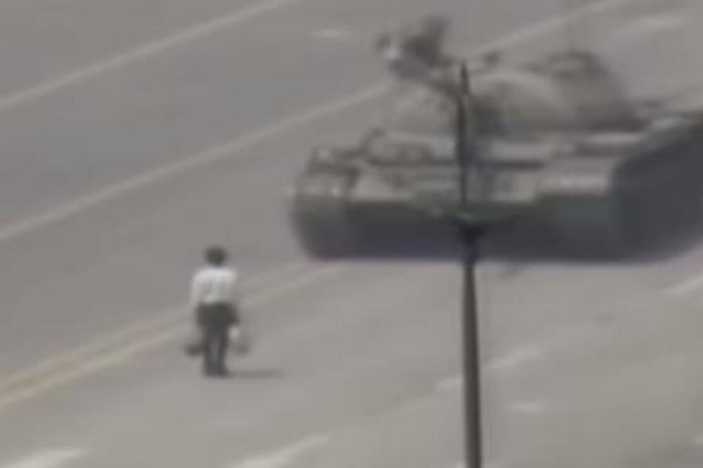 Tjenanmen, Foto: Screenshot (YouTube)