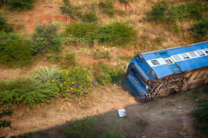 Španija: Voz udario u barijeru, 45 povrijeđenih