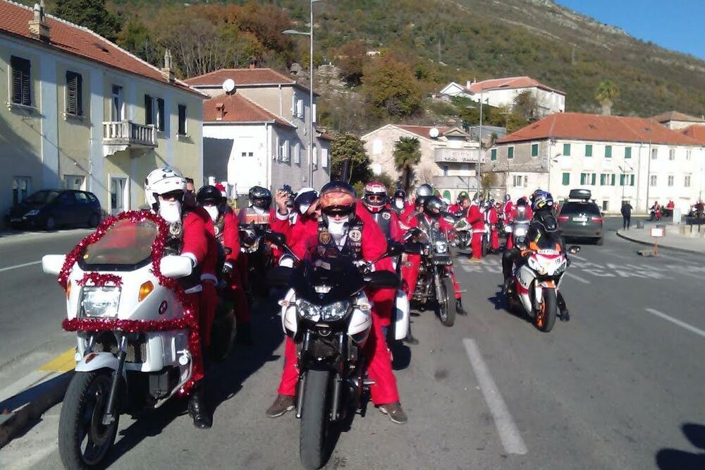 Moto djeda mrazevi, Foto: MC Cruiser