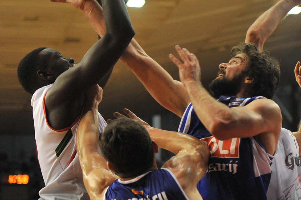 Ređo Emilija - Budućnost Voli, Foto: Savo Prelević