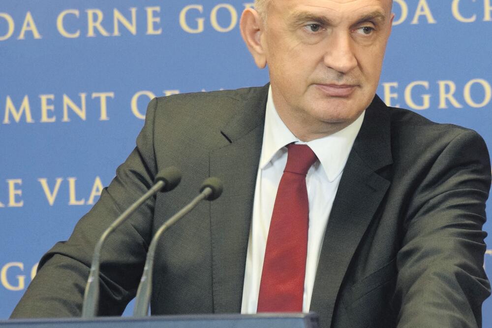 Zoran Vukčević (Novine)