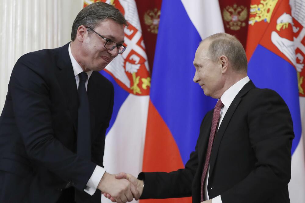 Aleksandar Vučić, Vladimir Putin, Foto: Reuters