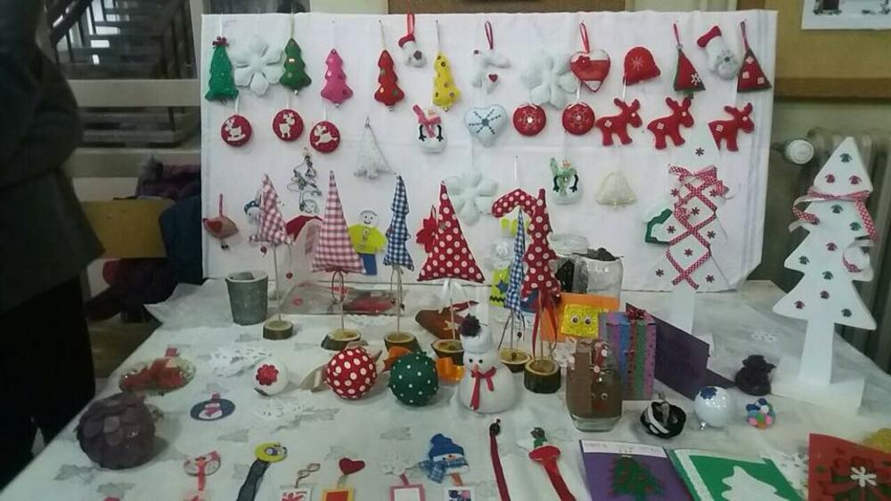 Novogodišnji bazar OŠ Luka Simonović