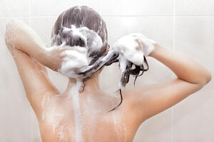 Šampon sa micelarnom vodom za lijepu kosu