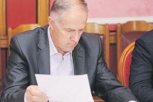 Uđite u račune funkcionera, ne oslanjajte se na njihovu savjest