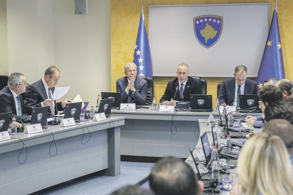 Komisija o razgraničenju Crne Gore i Kosova, predstavljanje izvještaja (Novine), Foto: Kryeministri-ks.net