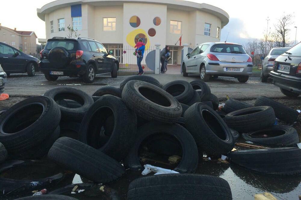 Gume, otpad, vrtić Zabjelo, Foto: Privatna arhiva