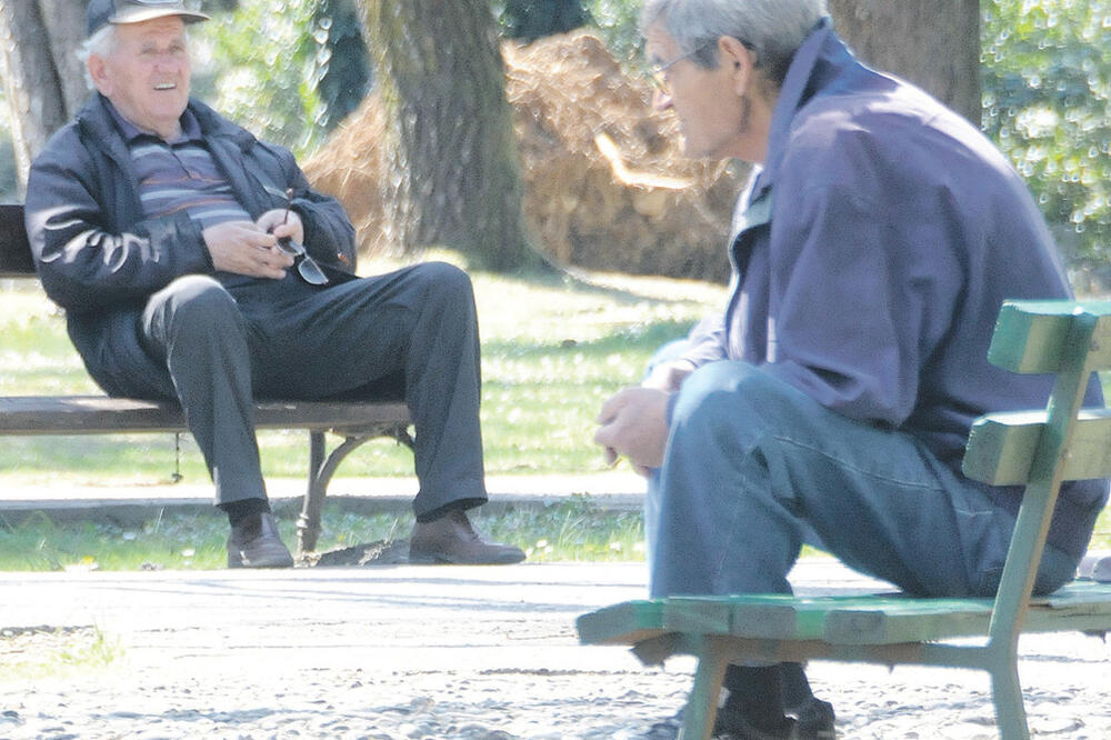Penzioneri, Foto: Luka Zeković