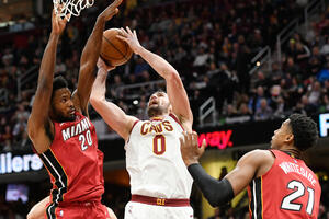 Kevin Lav predvodio Klivlend, slabo veče Jokića i Bogdanovića