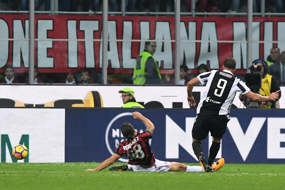 Juventus - Milan Gonsalo Iguain, Foto: Reuters