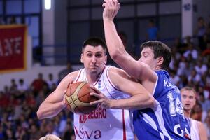 Crna Gora u Bjelorusiji: Zvezda pustila Bjelicu da ide u Minsk