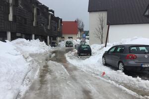 Kiša stvorila probleme: "Potoci" na ulicama Žabljaka