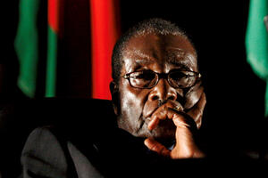 Kako to radi Zimbabve: Pun imunitet višedecenijskom diktatoru