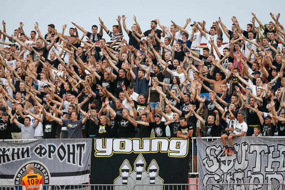 Grobari, Foto: Starsport