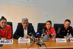 Radičević: Igrači i treneri su tu od danas do sjutra, Crna Gora je...