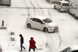 Karambol u Rusiji: Kakve probleme može da napravi samo jedna ulica...