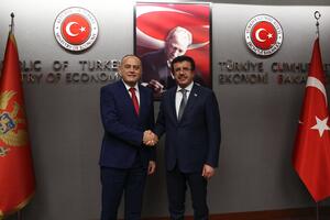 Simović i Zajbekči dogovorili izmjenu Sporazuma o slobodnoj...