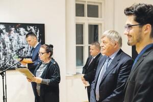 Otvorena izložba "Lentos" Vučića Ćetkovića u Podgorici