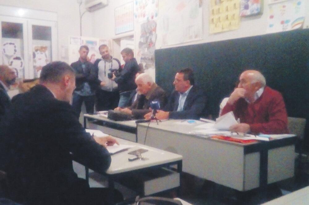 Botun zbor, Foto: Borko Ždero